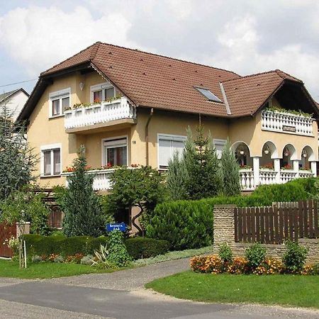 Apartment In Heviz/Balaton 18913 Eksteriør billede