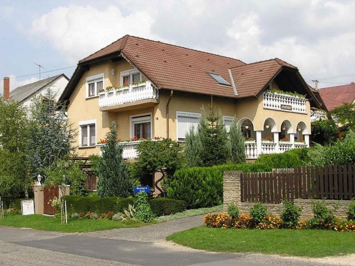 Apartment In Heviz/Balaton 18913 Eksteriør billede